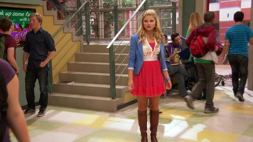 A.N.T. Farm Season 2 Episode 10 - ConfinemANT