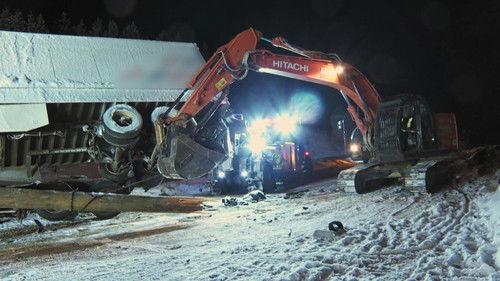 Highway Thru Hell Season 12 Episode 14 - Pileup Under the Mistle-Tow