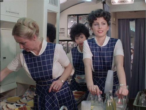 Treffpunkt Flughafen Season 1 Episode 4 - Das Lächeln einer Stewardess (The Stewardess's Smile)