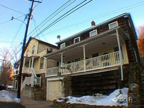 Ghost Hunters Season 2 Episode 18 - Shadowy Figure