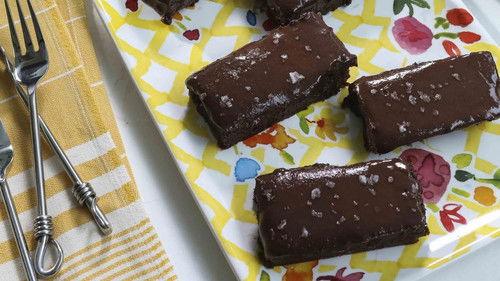 Delicious Miss Brown Season 4 Episode 9 - Gal's Night In