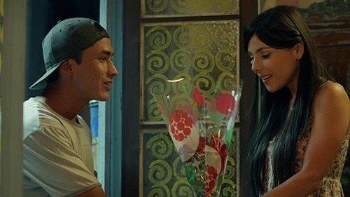 Sin senos sí hay paraíso Season 1 Episode 2 - Episode 2