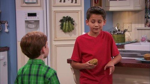 Liv and Maddie Season 1 Episode 16 - Shoe-A-Rooney