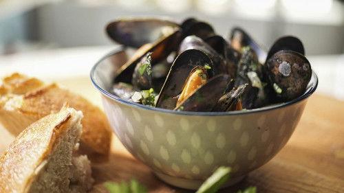 The Kitchen Season 28 Episode 3 - Let's Get Green!