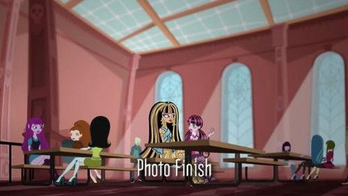 Monster High Season 1 Episode 10 - Photo Finish