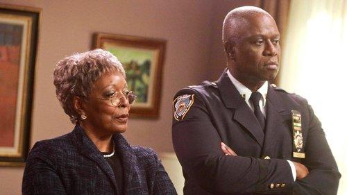 Brooklyn Nine-Nine Season 4 Episode 19 - Your Honor