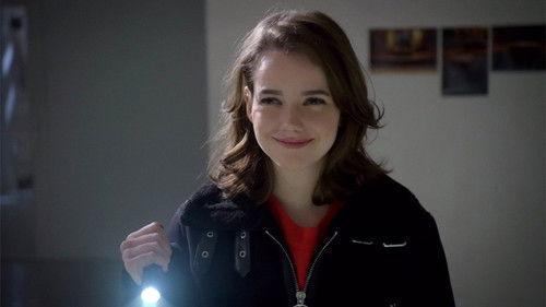 Hunter Street Season 2 Episode 18 - Spy