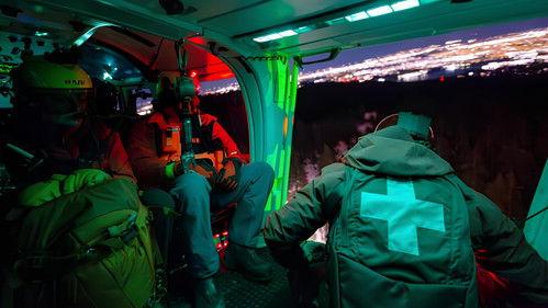 Search and Rescue: North Shore (NSR) Season 2 Episode 3 - Into the Night