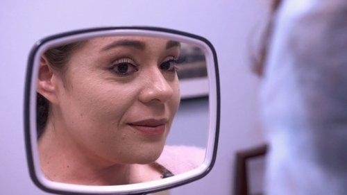 Dr. Pimple Popper Season 1 Episode 1 - The Lipoma Whisperer