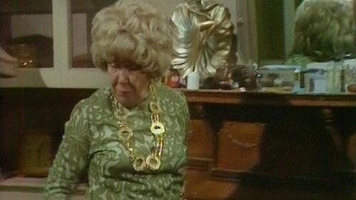 On the Buses Season 3 Episode 7 - Mum's Last Fling