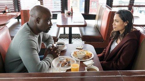 Marvel's Luke Cage Season 1 Episode 6 - Suckas Need Bodyguards