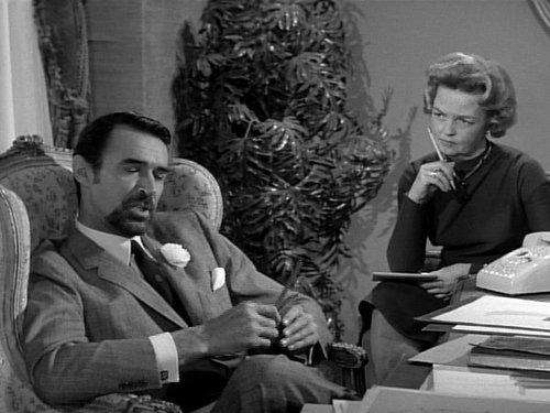 My Favorite Martian Season 1 Episode 26 - Martin and the Eternal Triangle