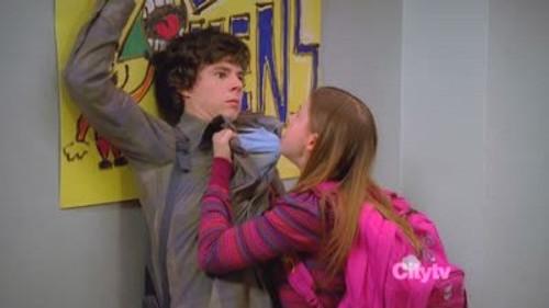 The Middle Season 4 Episode 11 - Life Skills