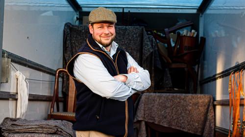 The Yorkshire Auction House Season 1 Episode 6 - Filey Couple