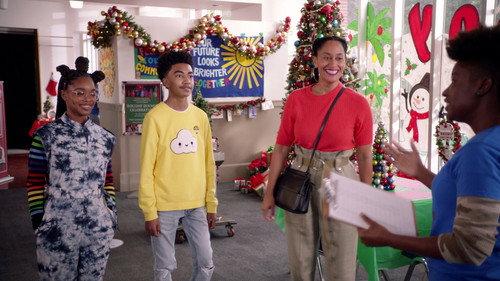 undefined Season 7 Episode 8 - Compton Around the Christmas Tree