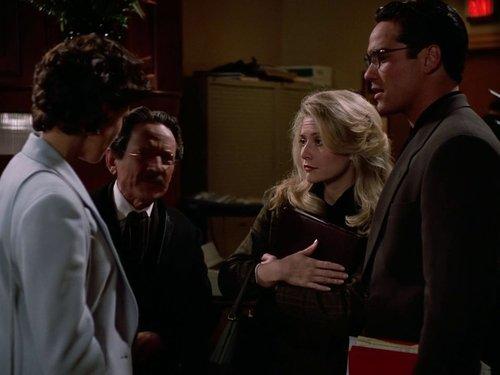 Lois & Clark: The New Adventures of Superman Season 3 Episode 14 - Tempus, Anyone?