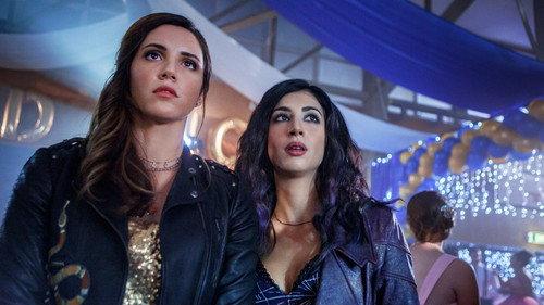 undefined Season 3 Episode 7 - Twist and Shout