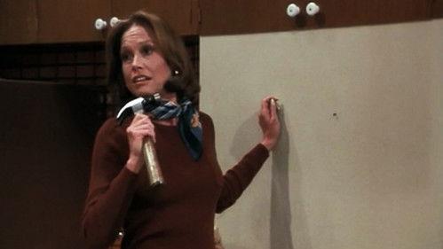The Mary Tyler Moore Show Season 6 Episode 2 - Mary Moves Out