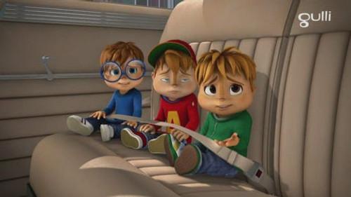 Alvinnn!!! and The Chipmunks Season 5 Episode 9 - The Curse of Macbeth