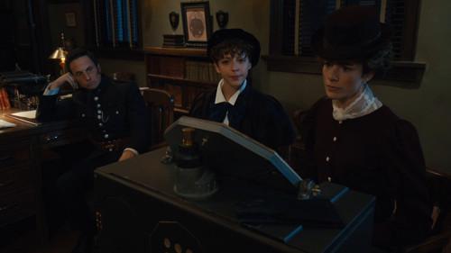Murdoch Mysteries Season 16 Episode 14 - Murdoch at the End of the World
