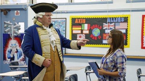 Modern Family Season 5 Episode 2 - First Days