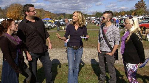 Flea Market Flip Season 2 Episode 2 - Put a Sock In It!