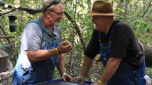 Moonshiners Season 7 Episode 11 - Curse of the Blown Cover