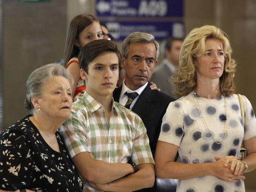 Cuéntame cómo pasó Season 12 Episode 2 - Episode 2