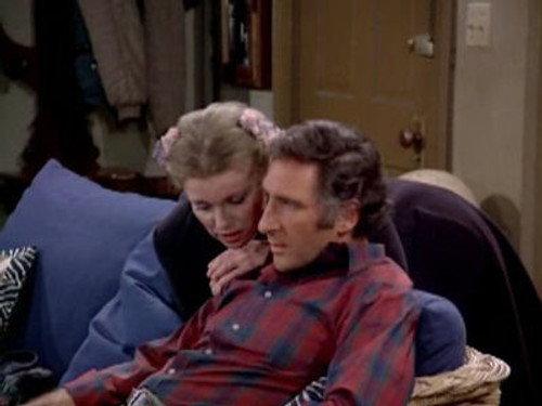 Taxi Season 5 Episode 12 - Get Me Through the Holidays