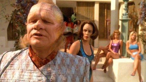 Star Trek: Voyager Season 3 Episode 10 - Warlord