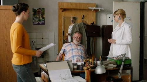 A mi kis falunk Season 7 Episode 1 - The Table Football Table