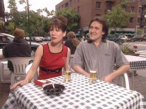 Un gars, une fille Season 3 Episode 6 - À la terrasse - Prennent une marche 2 - À la salle de bain 3