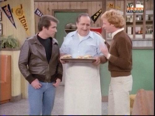 Happy Days Season 7 Episode 17 - Hot Stuff