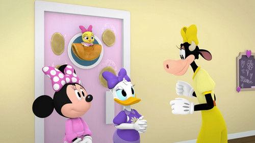 Minnie's Bow-Toons Season 7 Episode 15 - Achoo-Moo!