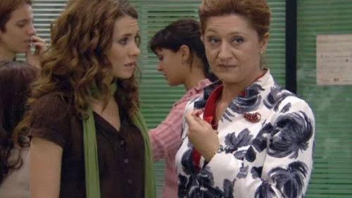 La familia Mata Season 1 Episode 6 - Gloria y Susana en Huelga