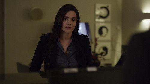 La fuggitiva Season 1 Episode 2 - Episode 2