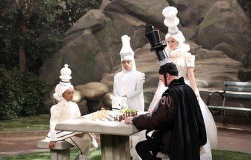 Jessie Season 2 Episode 16 - All The Knight Moves