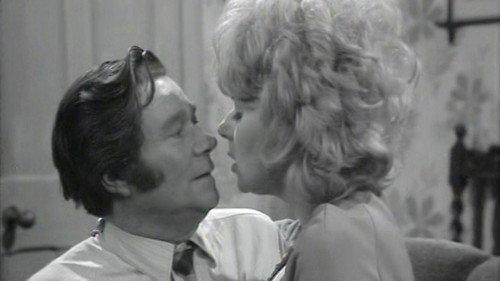 On the Buses Season 4 Episode 13 - Not Tonight