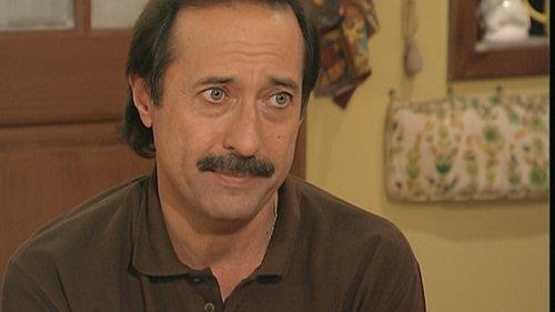 Casados con Hijos Season 1 Episode 12 - Calentitos los panchos