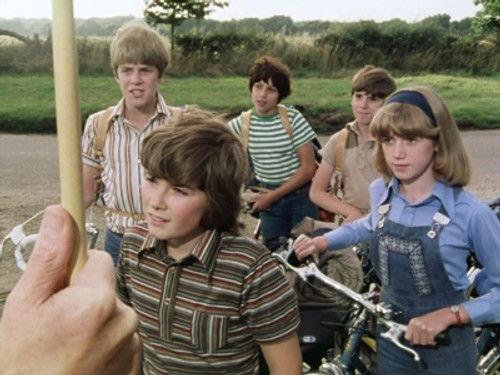 The Famous Five Season 1 Episode 12 - Five Go to Billycock Hill