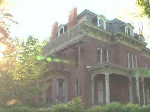 Fact or Faked: Paranormal Files Season 1 Episode 7 - Haunted Mansion Mist / Starlight Intruder