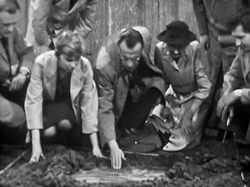 Quatermass and the Pit Season 1 Episode 1 - The Halfmen