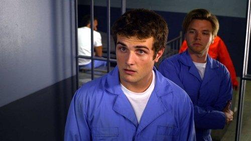 Awkward. Season 4 Episode 8 - Prison Breaks