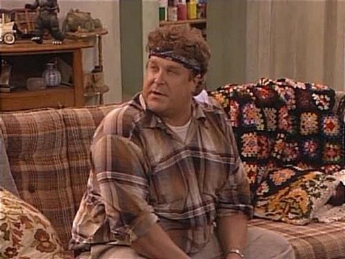 Roseanne Season 2 Episode 3 - Guilt by Disassociation