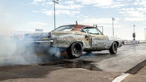 Roadkill Garage Season 5 Episode 7 - Wreck Runner Racing!