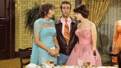 Laverne & Shirley Season 1 Episode 1 - The Society Party