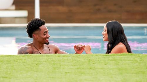 Love Island Season 2 Episode 1 - Episode 1