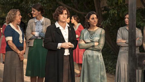 Background image for I Think of Me