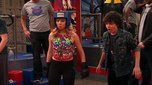 Sam & Cat Season 1 Episode 33 - #KnockOut