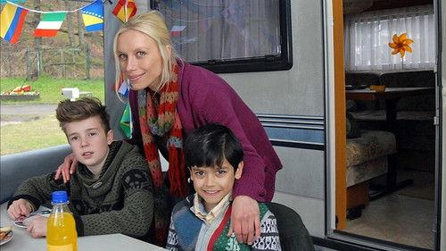 The Peppercorns Season 11 Episode 4 - Campingfreunde